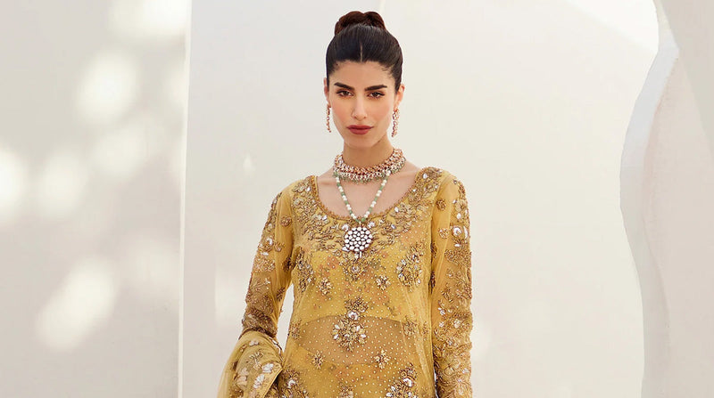 Formal Dresses Pakistani: Redefining Elegance with Saira Shakira